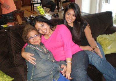 nellie with cookie and keeley